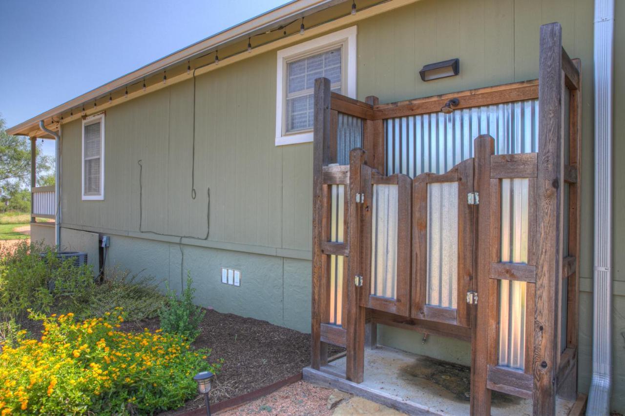 Vaughan W/Hot Tub And Grill Fredericksburg Exterior foto